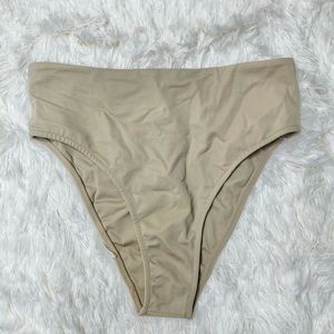 Tan+Lines Como Bottoms in Stone